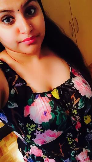 Janani with hubs friend_18.jpg Janani with Husbands Friend - Wife Exchange